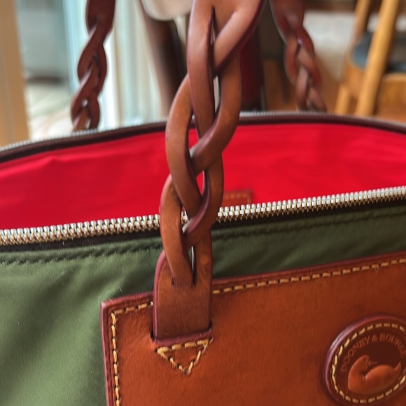 Stunning Dooney & Bourke Nylon Shopper - Picture 6 of 8